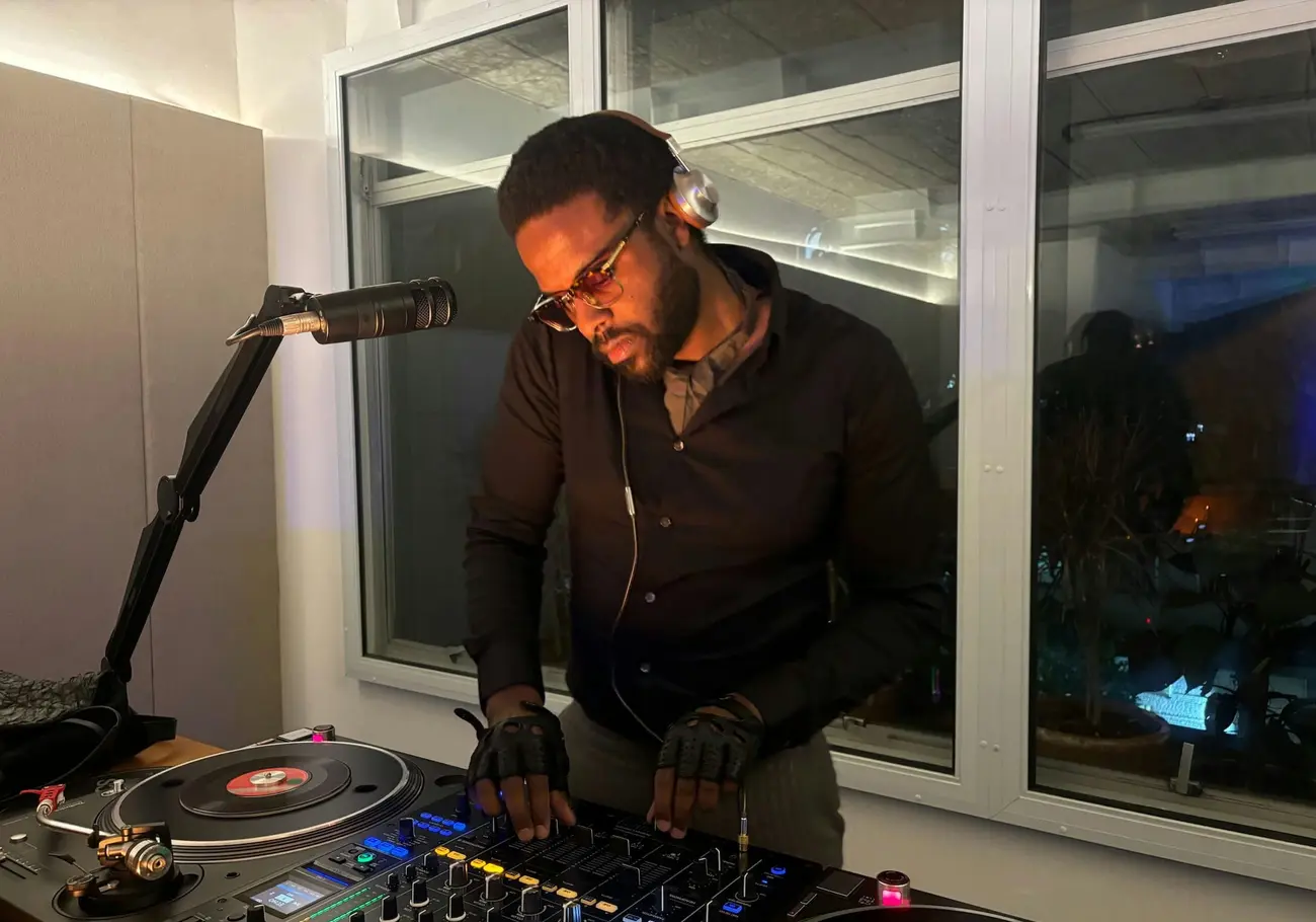 Adrian Younge