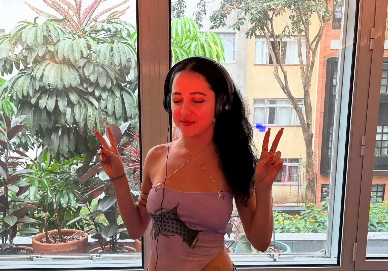 Izella