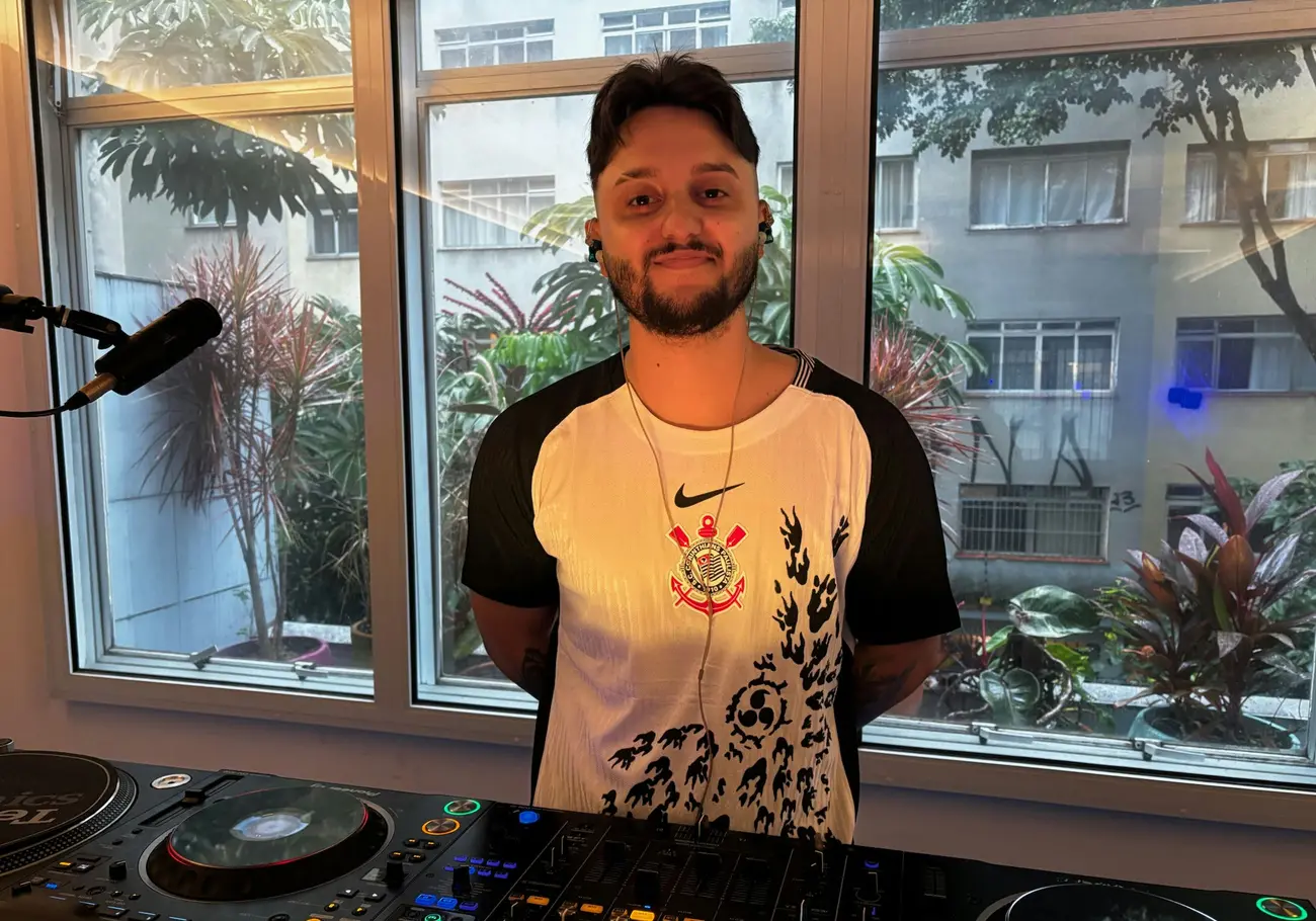DJ Fuzil