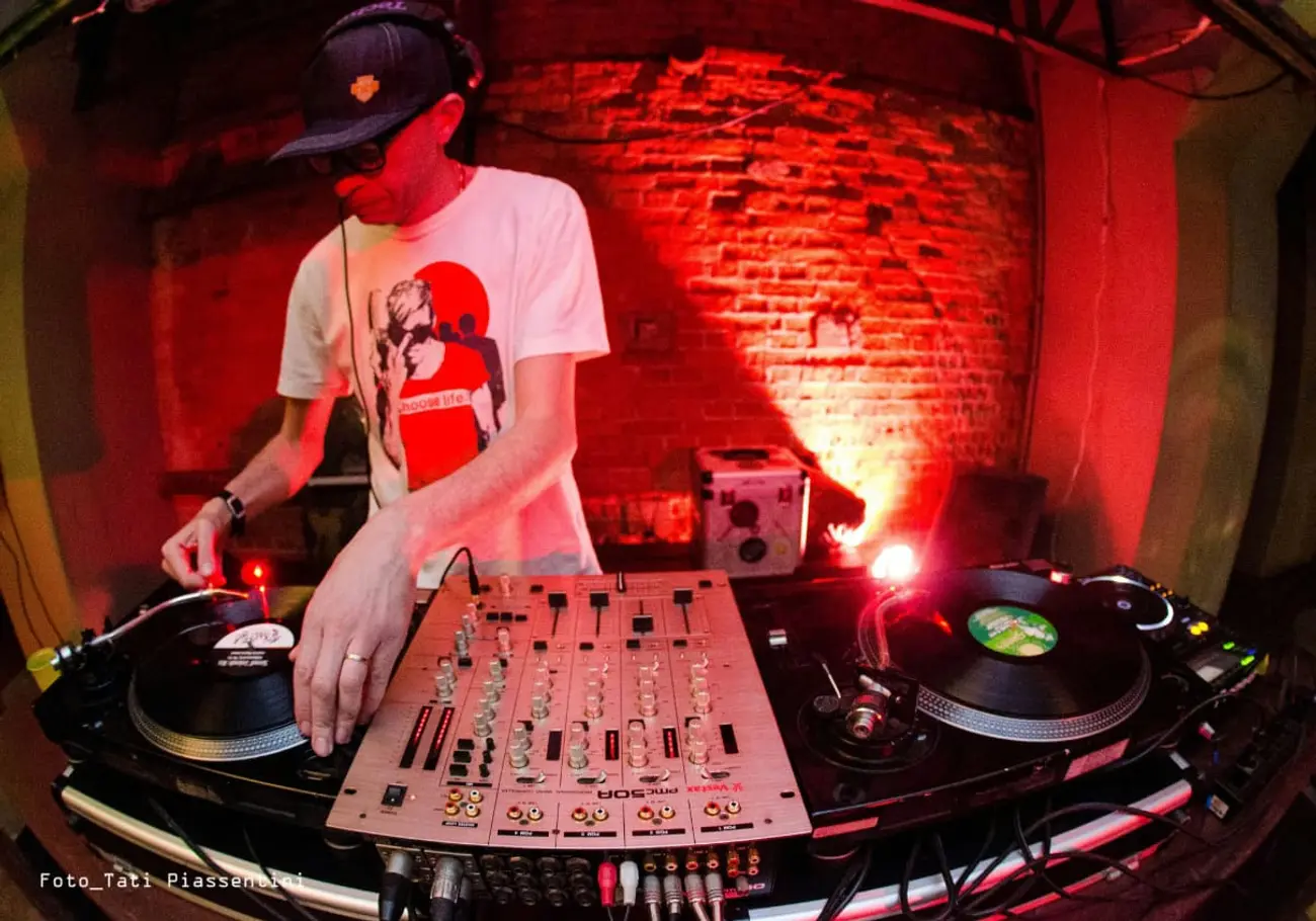 DJ MIMI