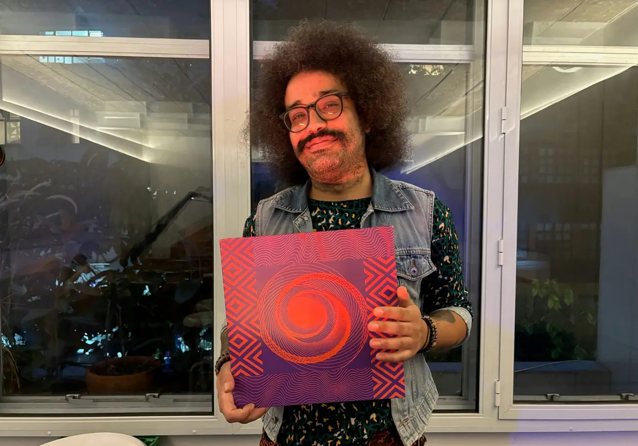 Listening Session – Sarine: Asas Terrenas